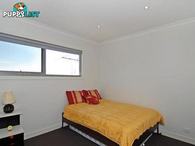 6 Flinders Street INDENTED HEAD VIC 3223