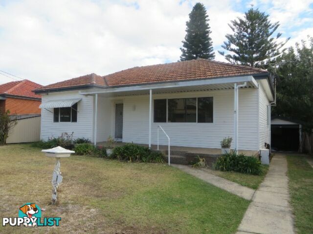 1 Fullerton Crescent RIVERWOOD NSW 2210