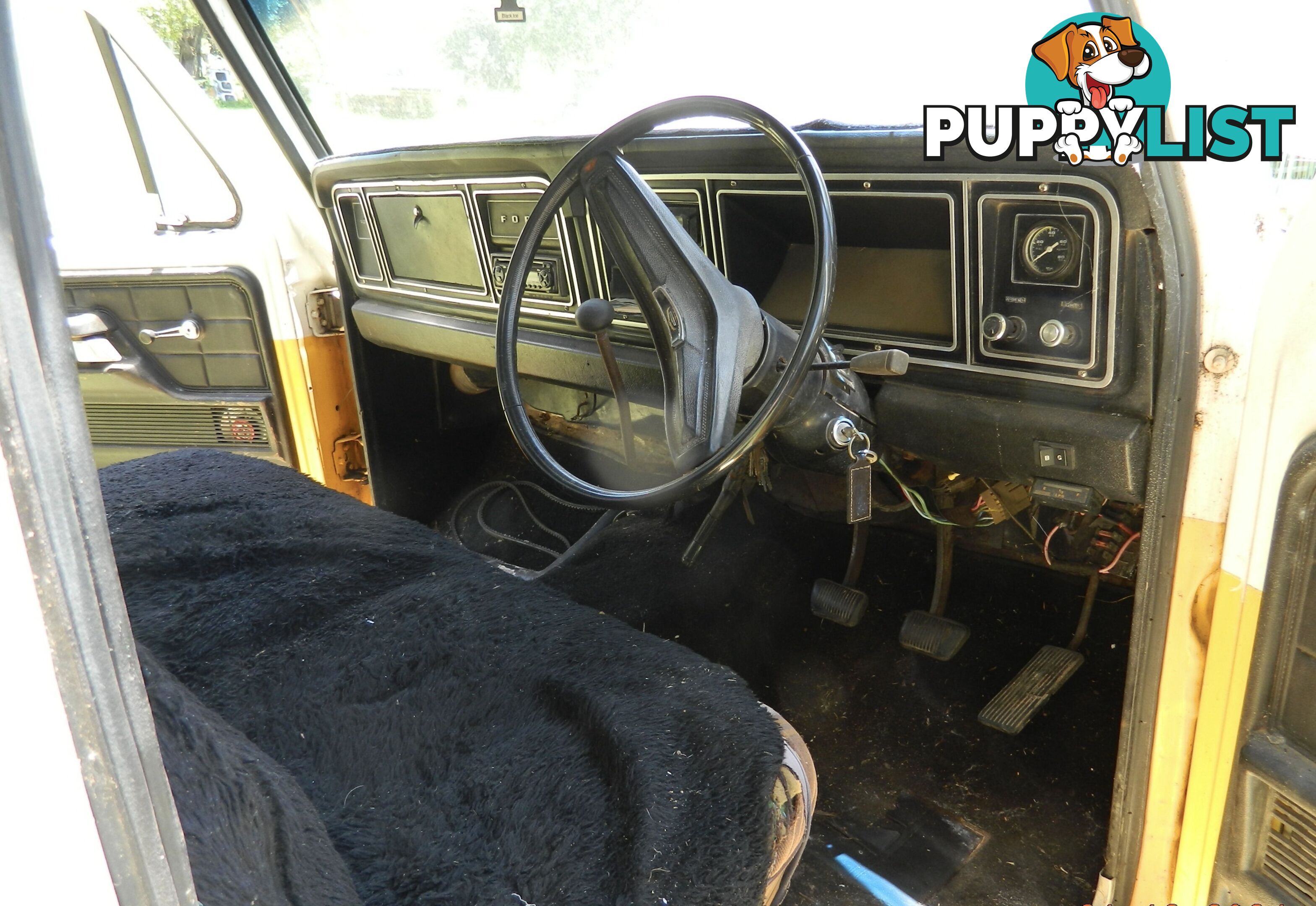 1976 FORD F100 V8 4 SP MANUAL UTILITY