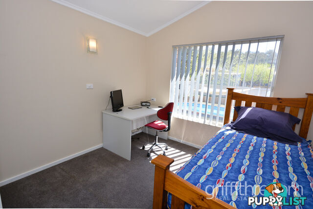 80 Ross Crescent GRIFFITH NSW 2680