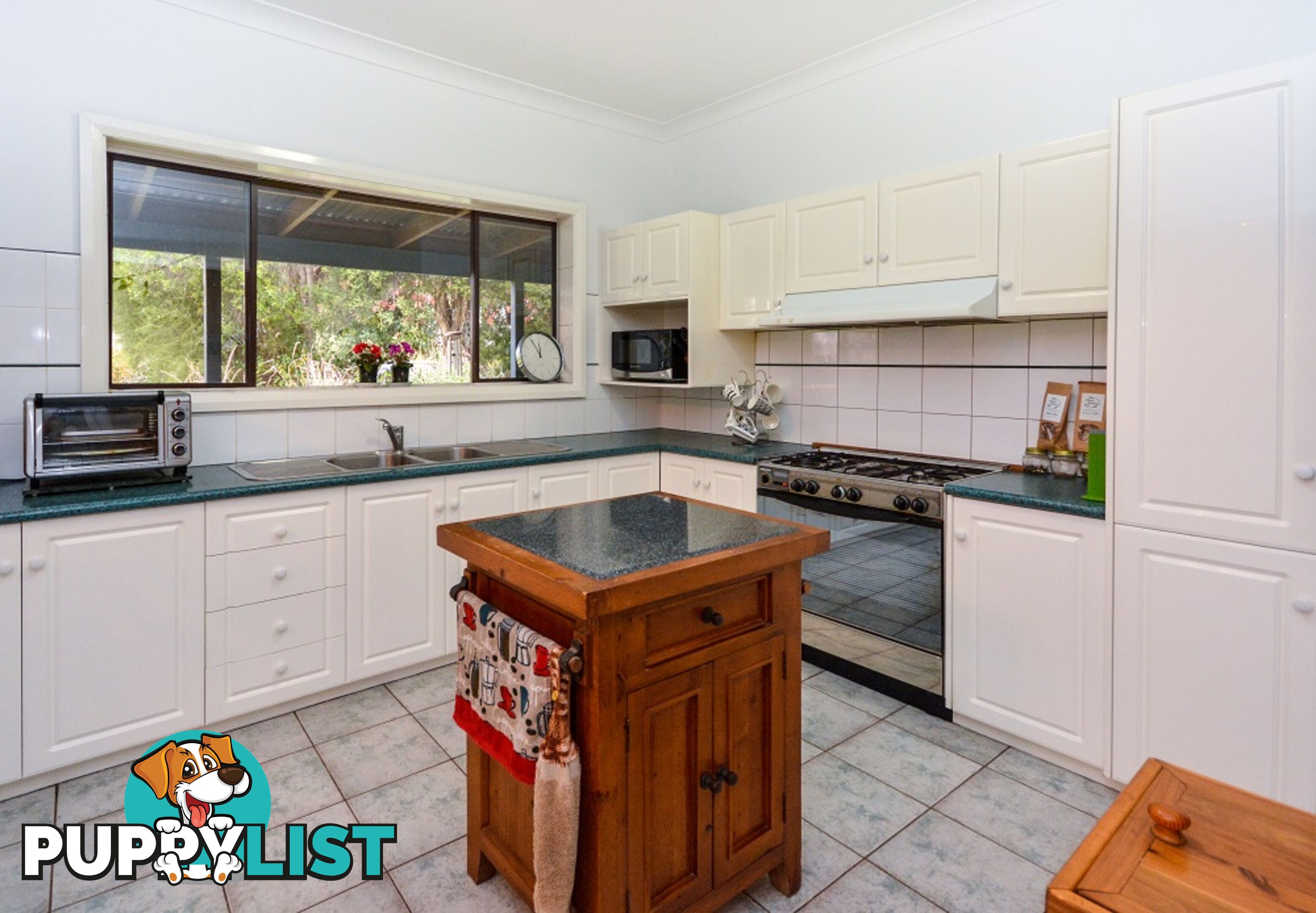 34 Henry Lawson Drive LEETON NSW 2705