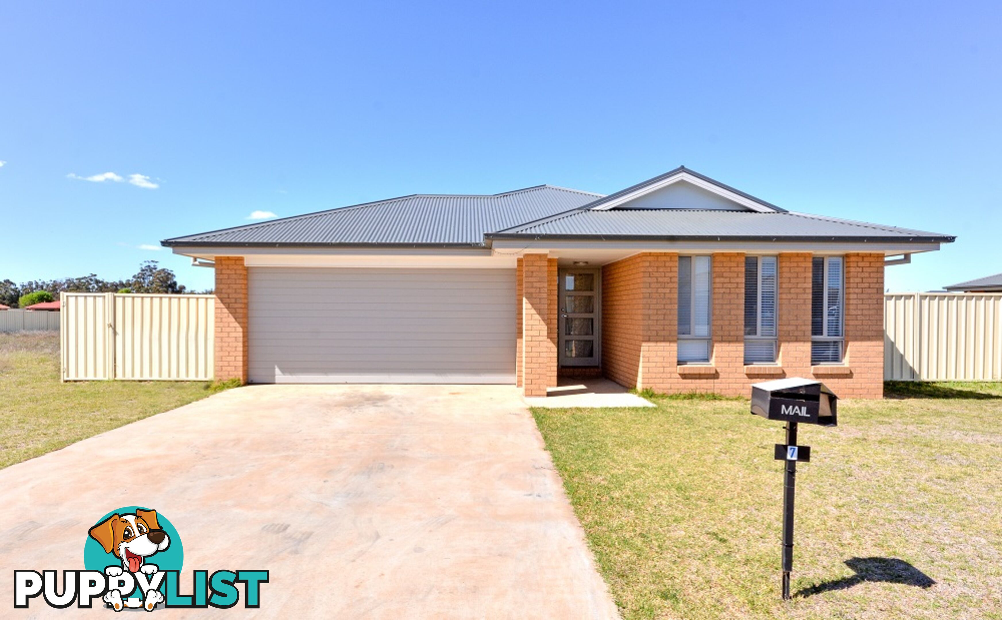 7 Devlin Close LEETON NSW 2705