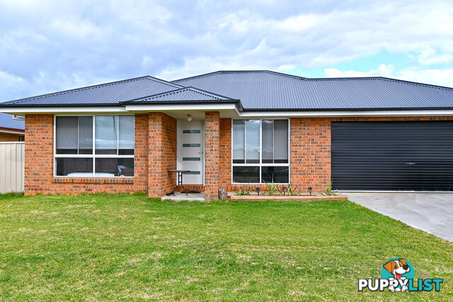 14 Lake Paddock Drive LEETON NSW 2705