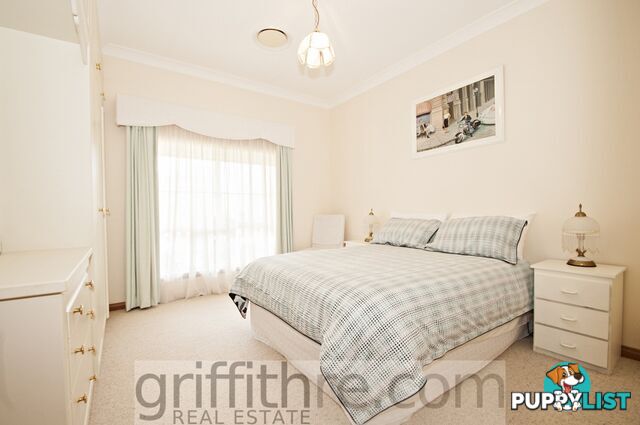 32 Nicholls Street GRIFFITH NSW 2680