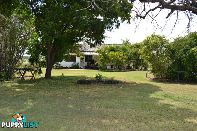 30 Hall Rd Gracemere QLD 4702