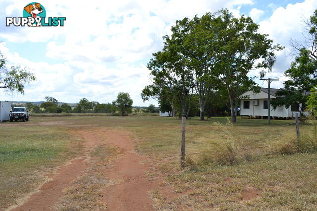 30 Hall Rd Gracemere QLD 4702