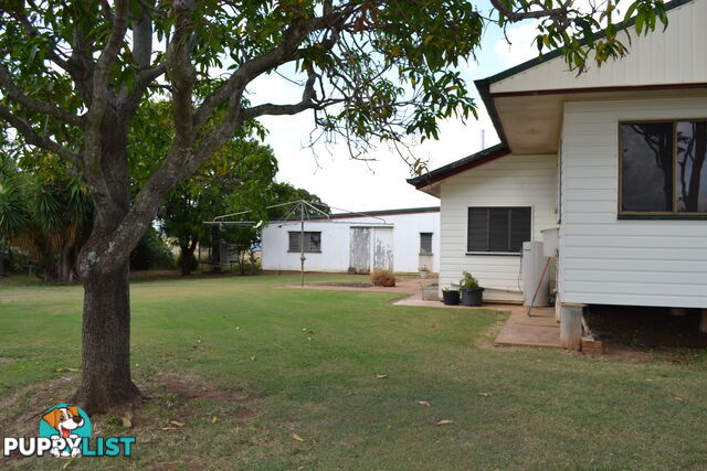 30 Hall Rd Gracemere QLD 4702