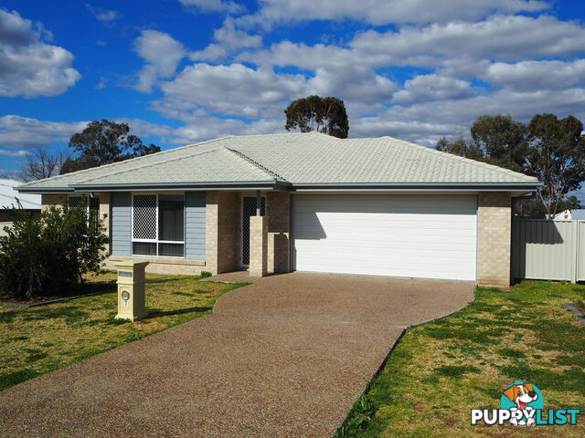 7 McKinlay Place TAMWORTH NSW 2340