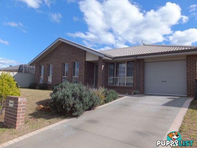 3 Tasman Place TAMWORTH NSW 2340