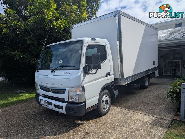 2024 Mitsubishi Fuso Canter 515 Wide Pantech Truck
