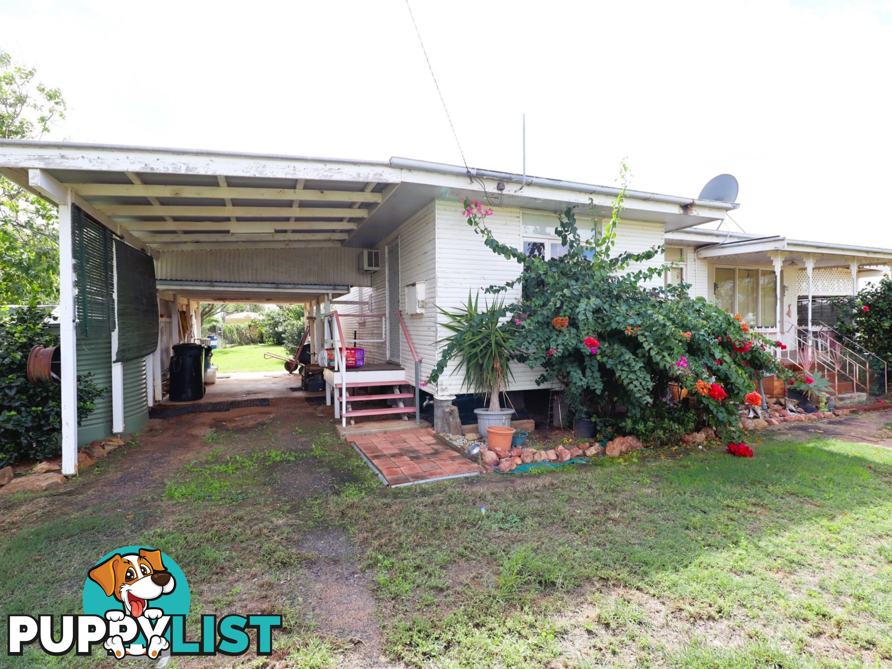 19 Russell Street WALLUMBILLA QLD 4428