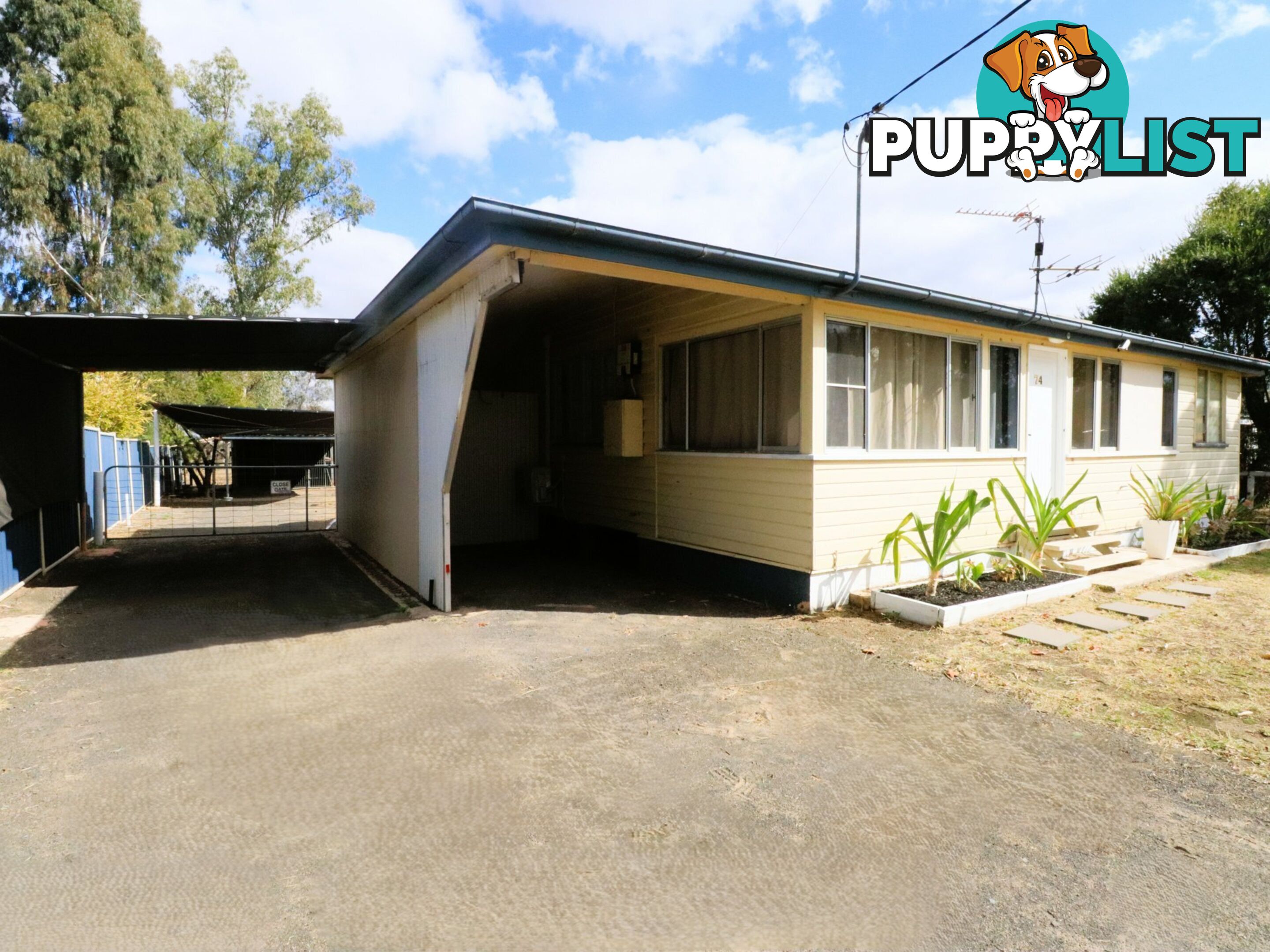 74 Northern Road ROMA QLD 4455