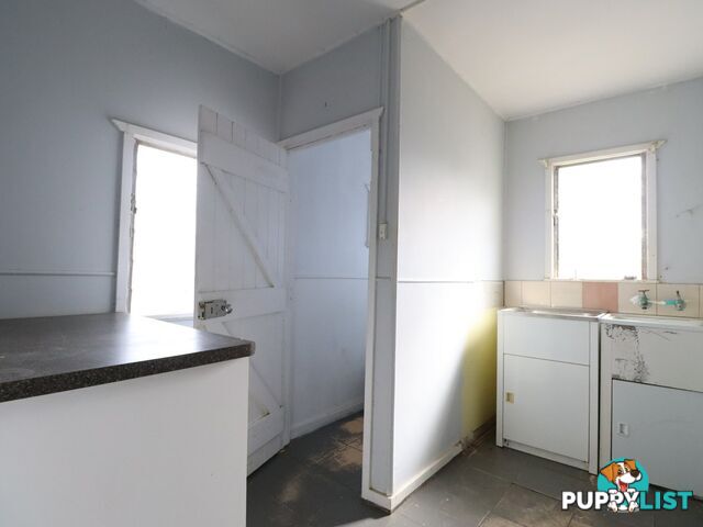 15 Courtney Street ROMA QLD 4455