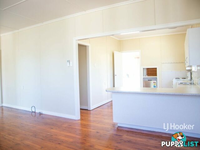 55 Raglan St ROMA QLD 4455