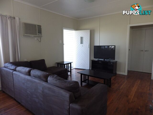 55 Raglan Street ROMA QLD 4455