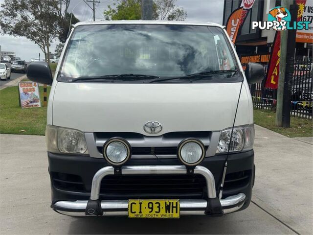 2005 TOYOTA HIACE LWB  VAN