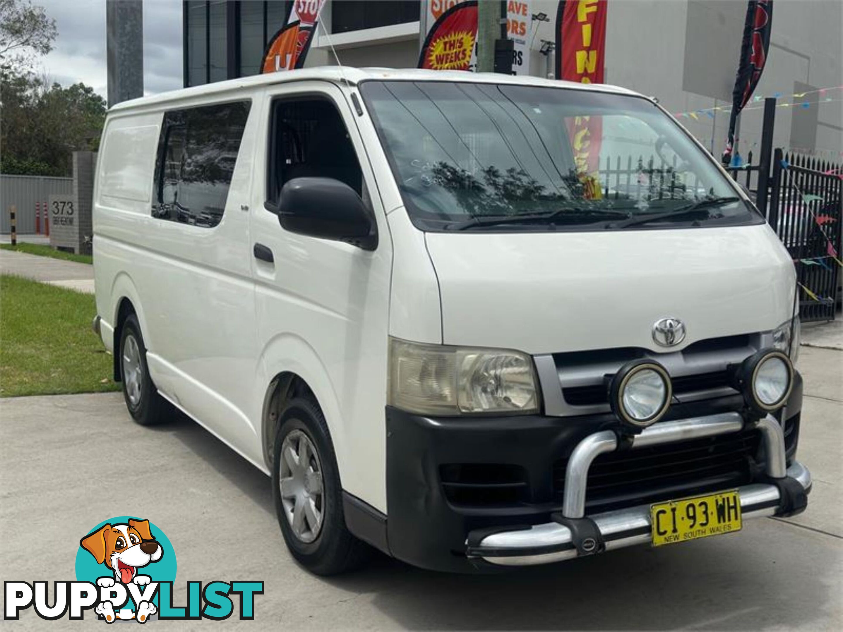 2005 TOYOTA HIACE LWB  VAN