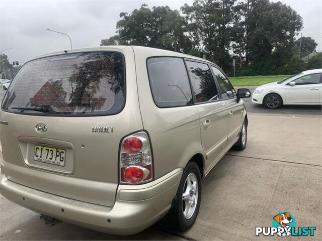 2005 HYUNDAI TRAJET V62 7  4D WAGON