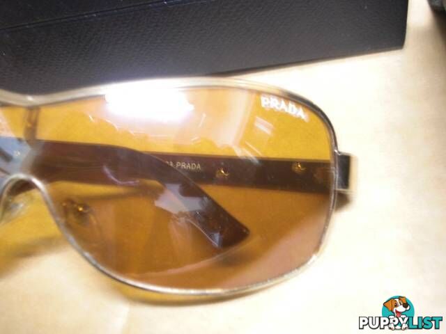 *PRADA SUNGLESSES GOLD FRAMES AND LENS PICKUP OR POSTAGE 9.99