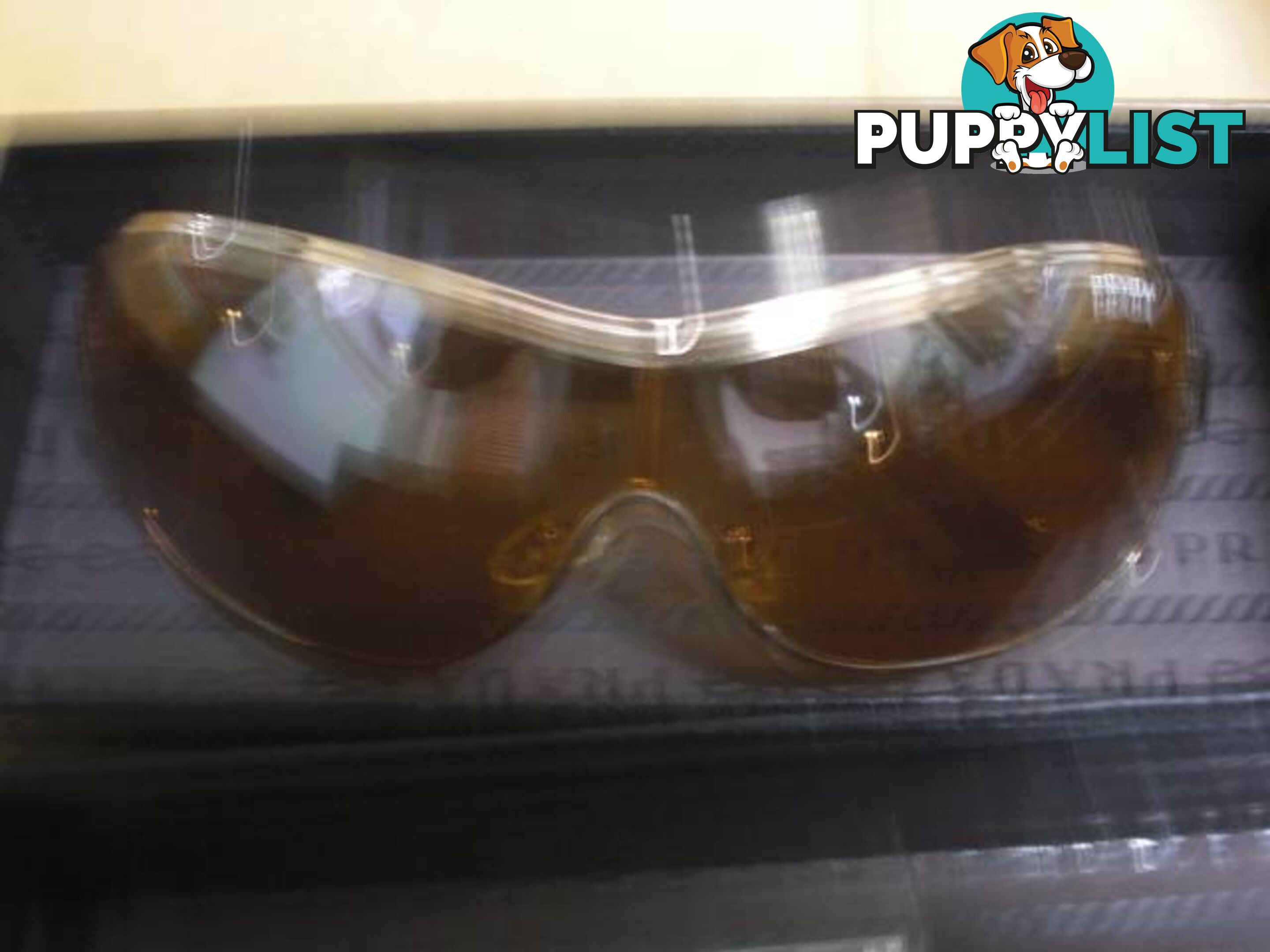 *PRADA SUNGLESSES GOLD FRAMES AND LENS PICKUP OR POSTAGE 9.99