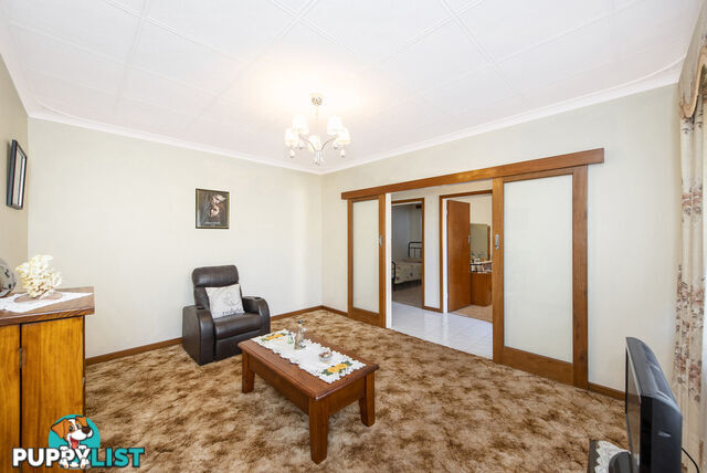 35 York Street BEACONSFIELD WA 6162