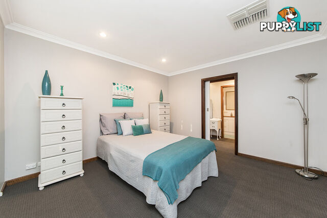 4 Juxon Place HAMILTON HILL WA 6163