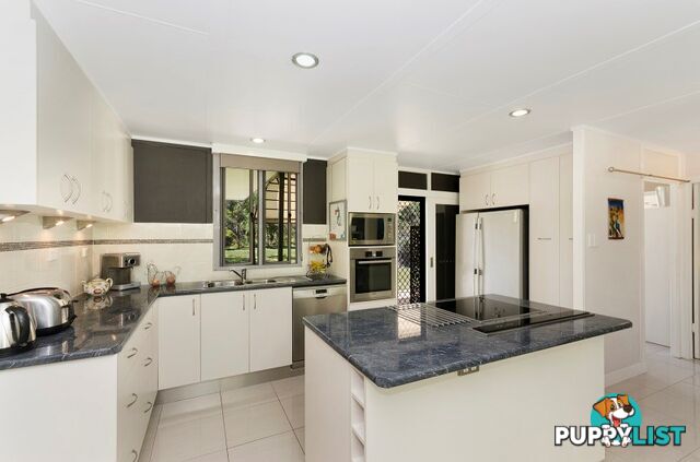 442 Cape Cleveland Road CAPE CLEVELAND QLD 4810