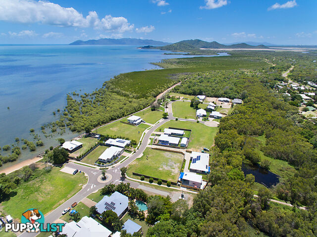 12 Dune Parade BUSHLAND BEACH QLD 4818