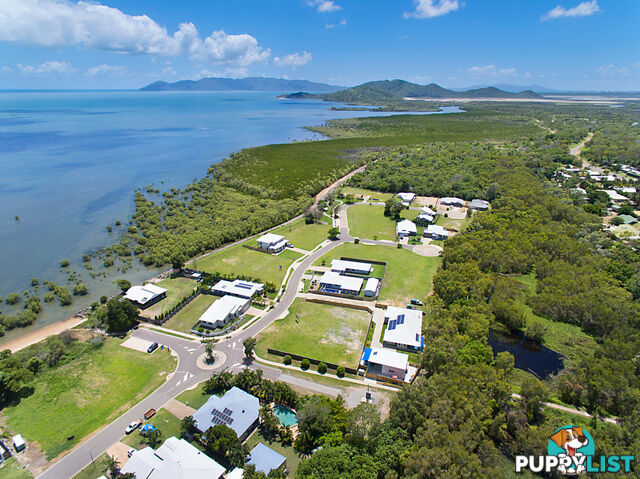 30 Dune Parade BUSHLAND BEACH QLD 4818