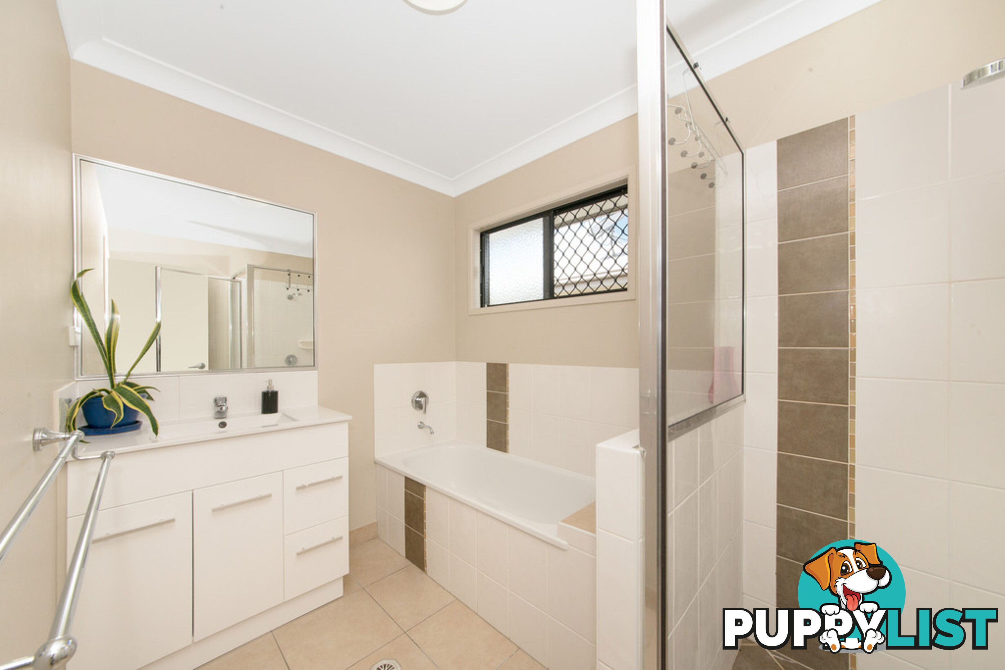 73 Ellsworth Drive MOUNT LOUISA QLD 4814