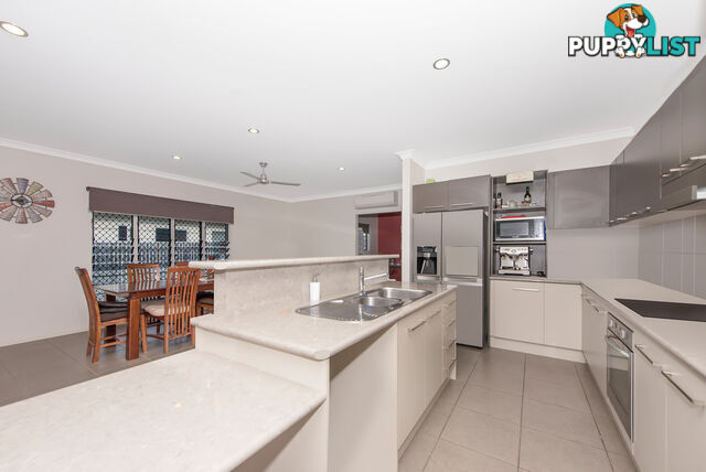 11 Rushtons Way MOUNT LOUISA QLD 4814