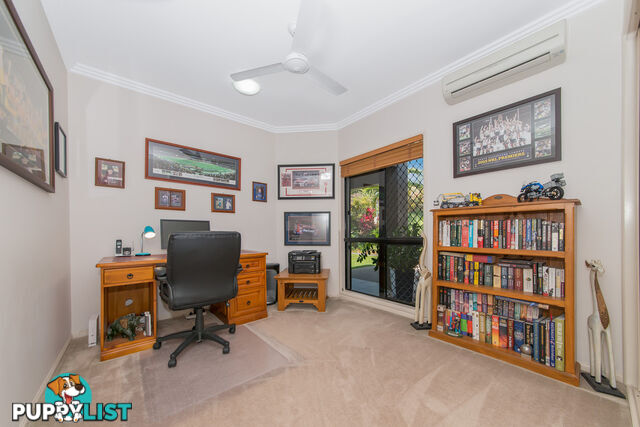 8 Adrian Rise MOUNT LOUISA QLD 4814