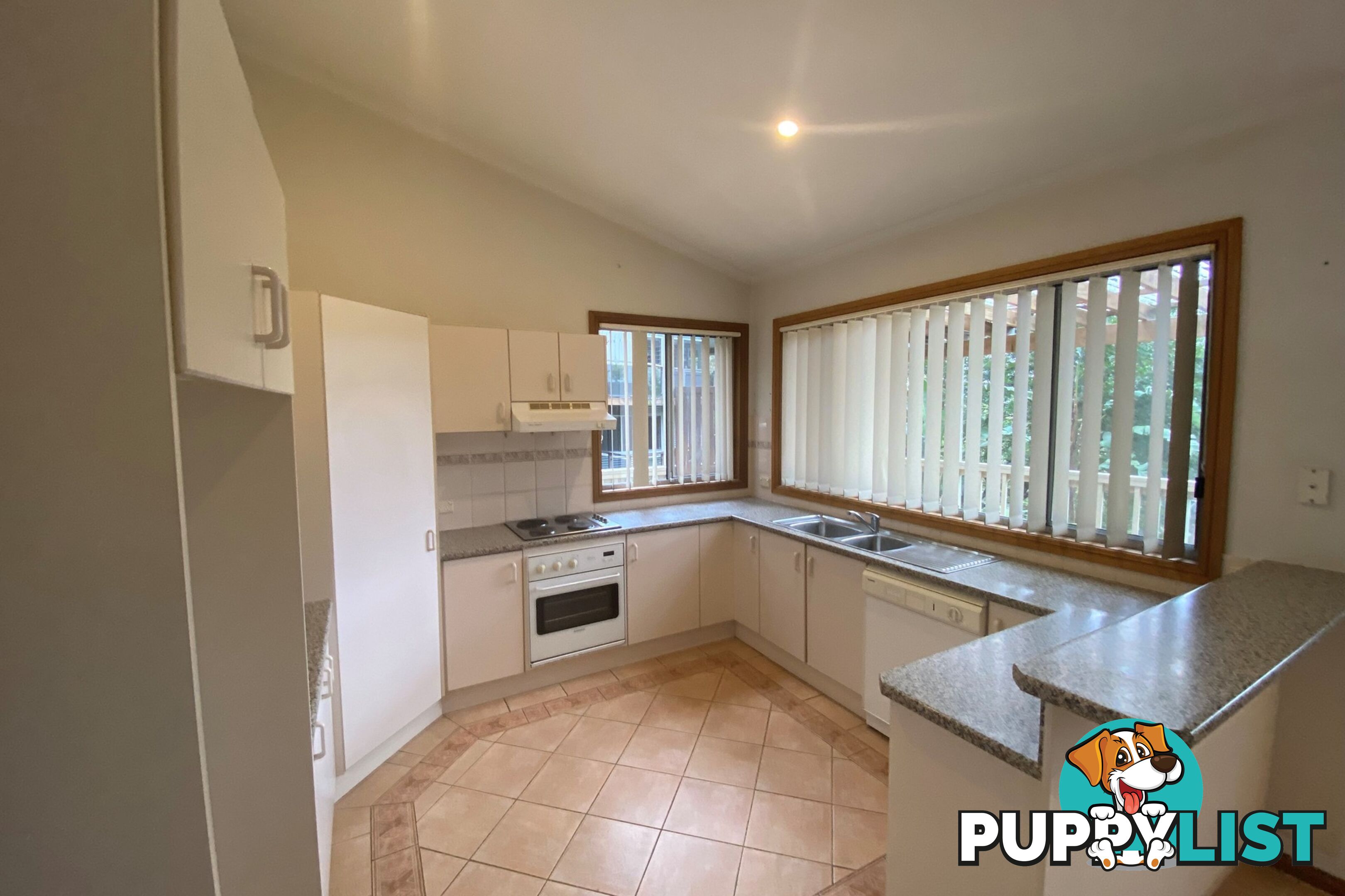 13 Francis Street NORTH AVOCA NSW 2260