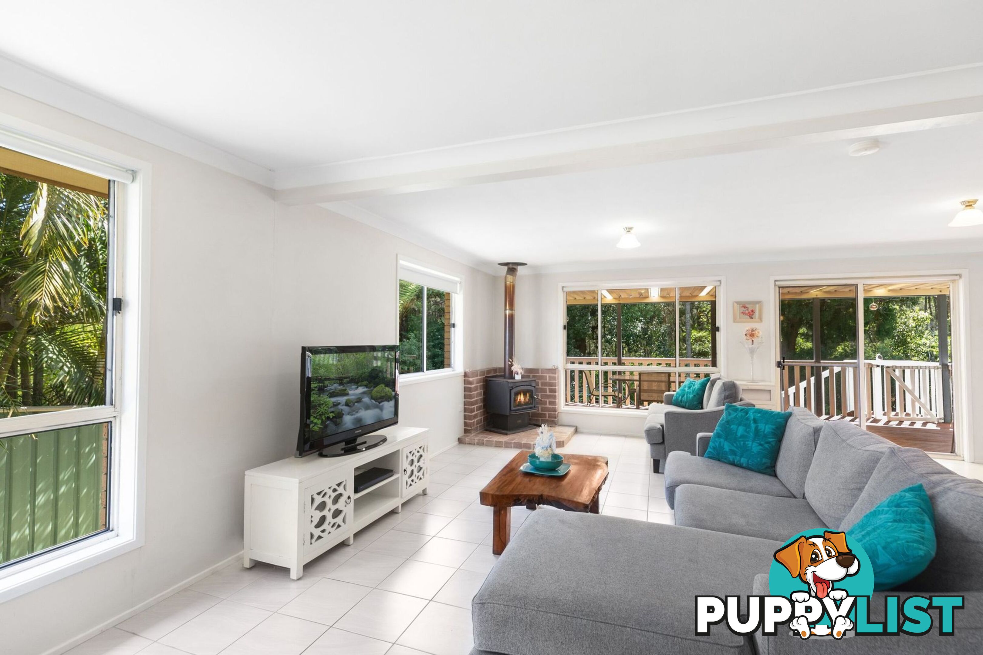 19 Narrawa Avenue ERINA NSW 2250