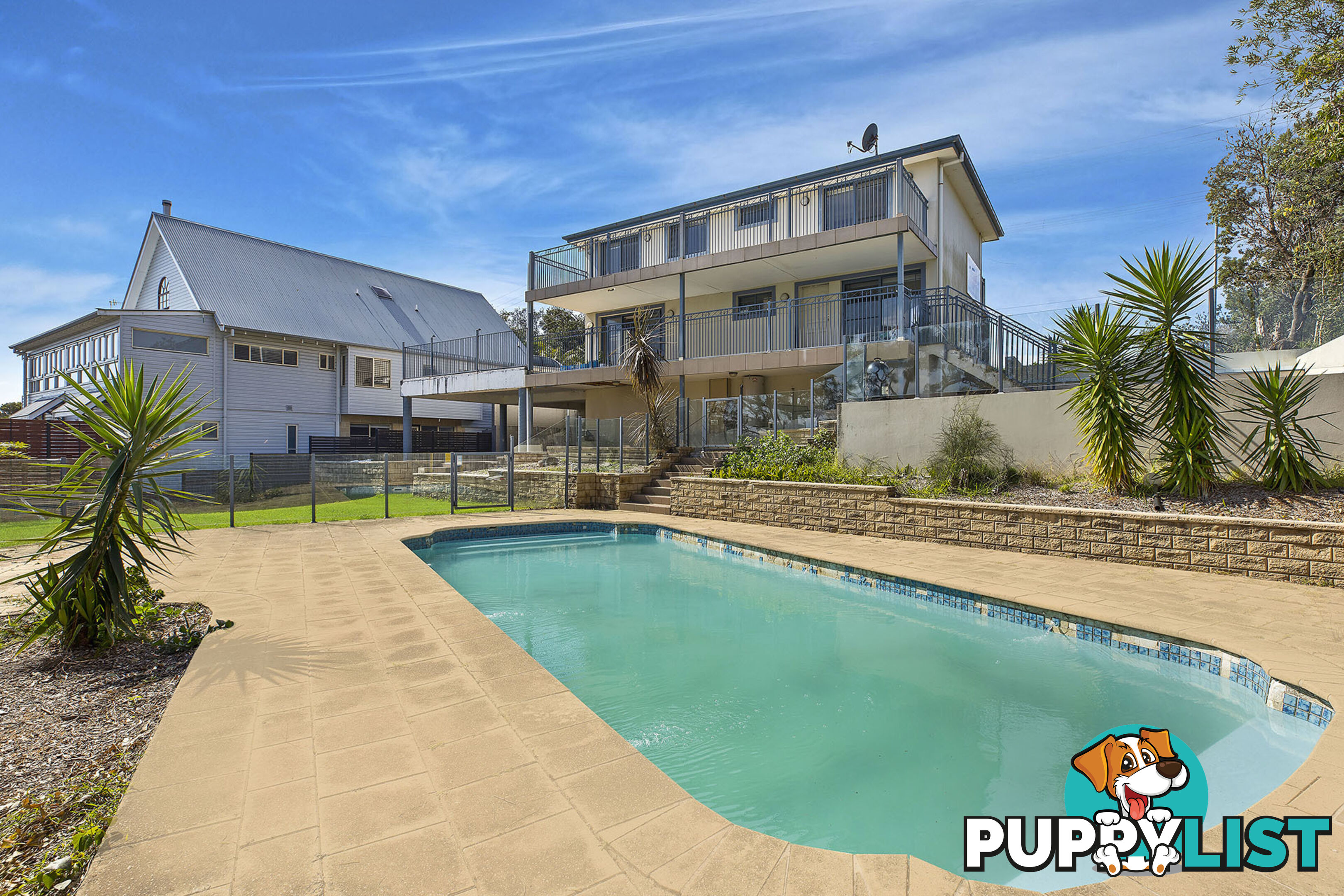 1 Yumbool Close FORRESTERS BEACH NSW 2260