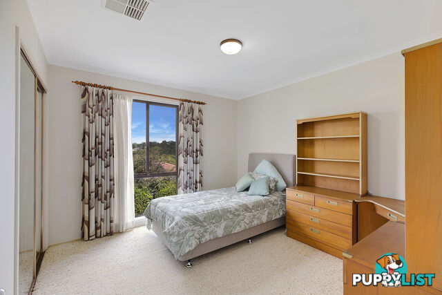 4 Angophora Close WAMBERAL NSW 2260