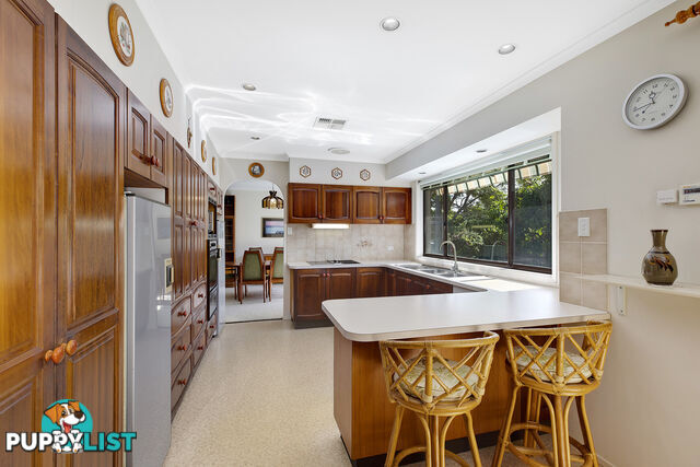 4 Angophora Close WAMBERAL NSW 2260