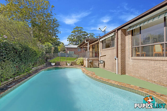 4 Angophora Close WAMBERAL NSW 2260
