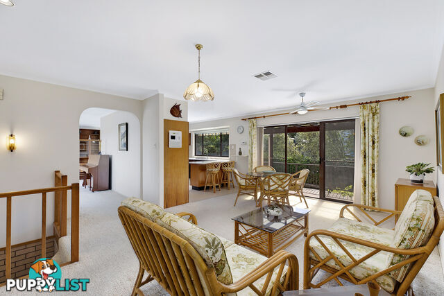 4 Angophora Close WAMBERAL NSW 2260