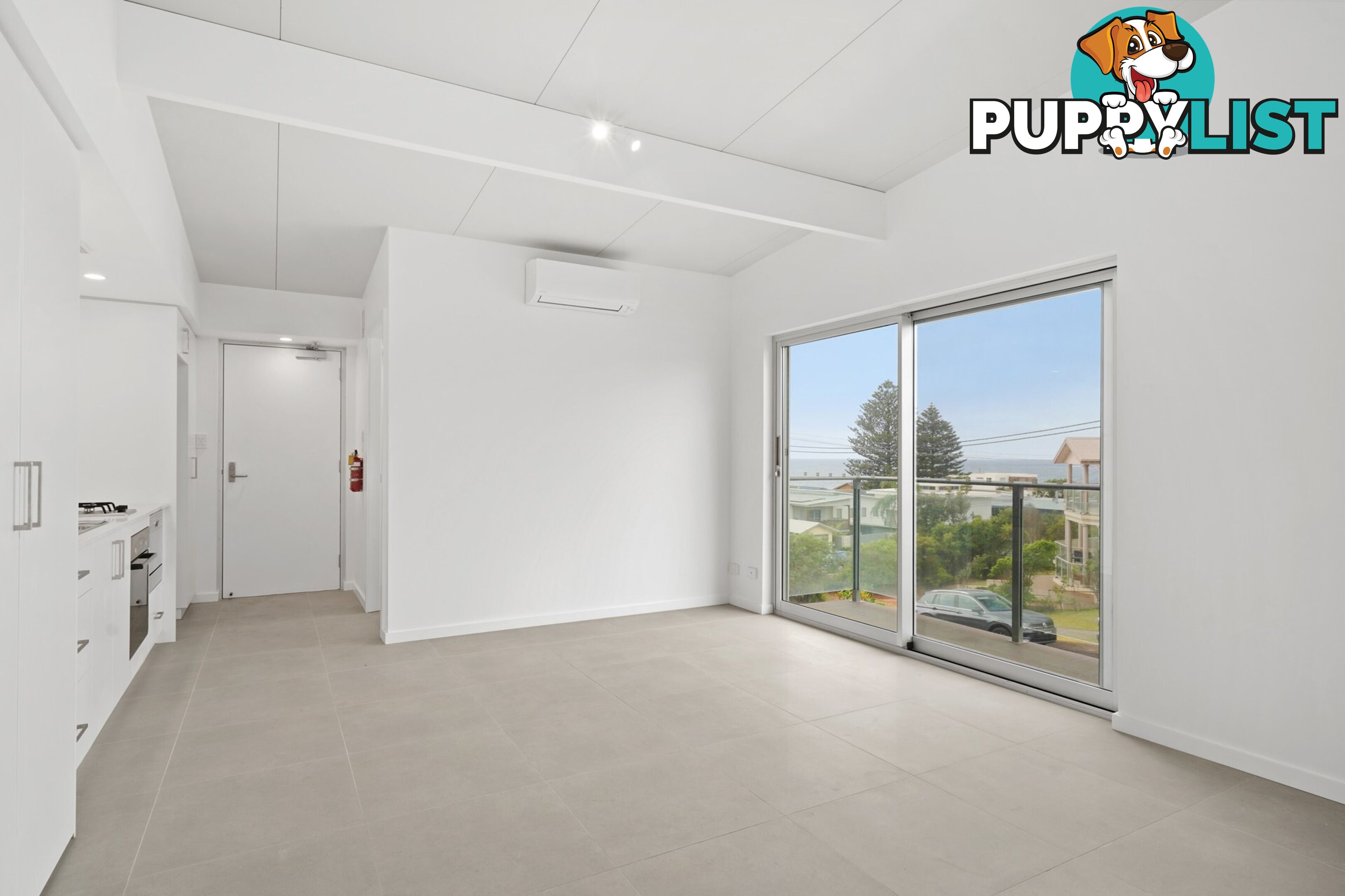 8/100 Ocean View Drive WAMBERAL NSW 2260