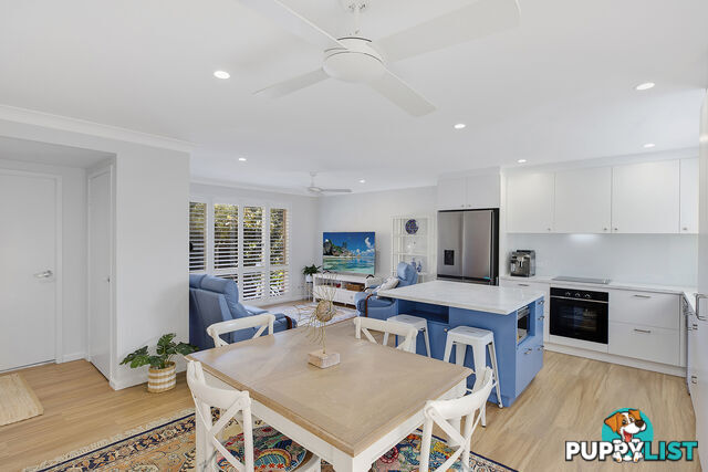 2/82 Ocean View Drive WAMBERAL NSW 2260
