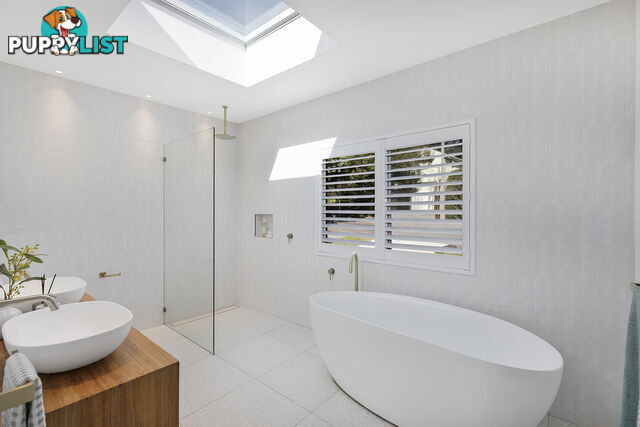 11 Grove Road WAMBERAL NSW 2260