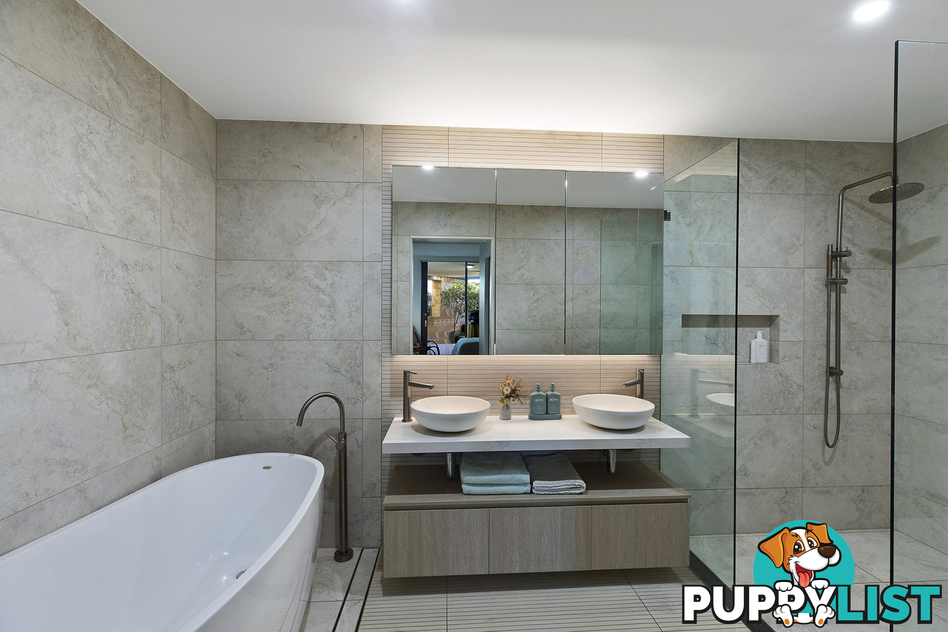 104/156A Terrigal Drive TERRIGAL NSW 2260