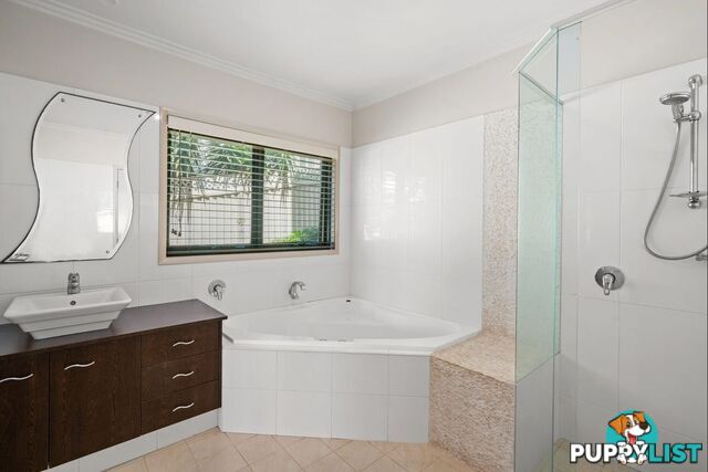 7 Clairvoux Road WAMBERAL NSW 2260