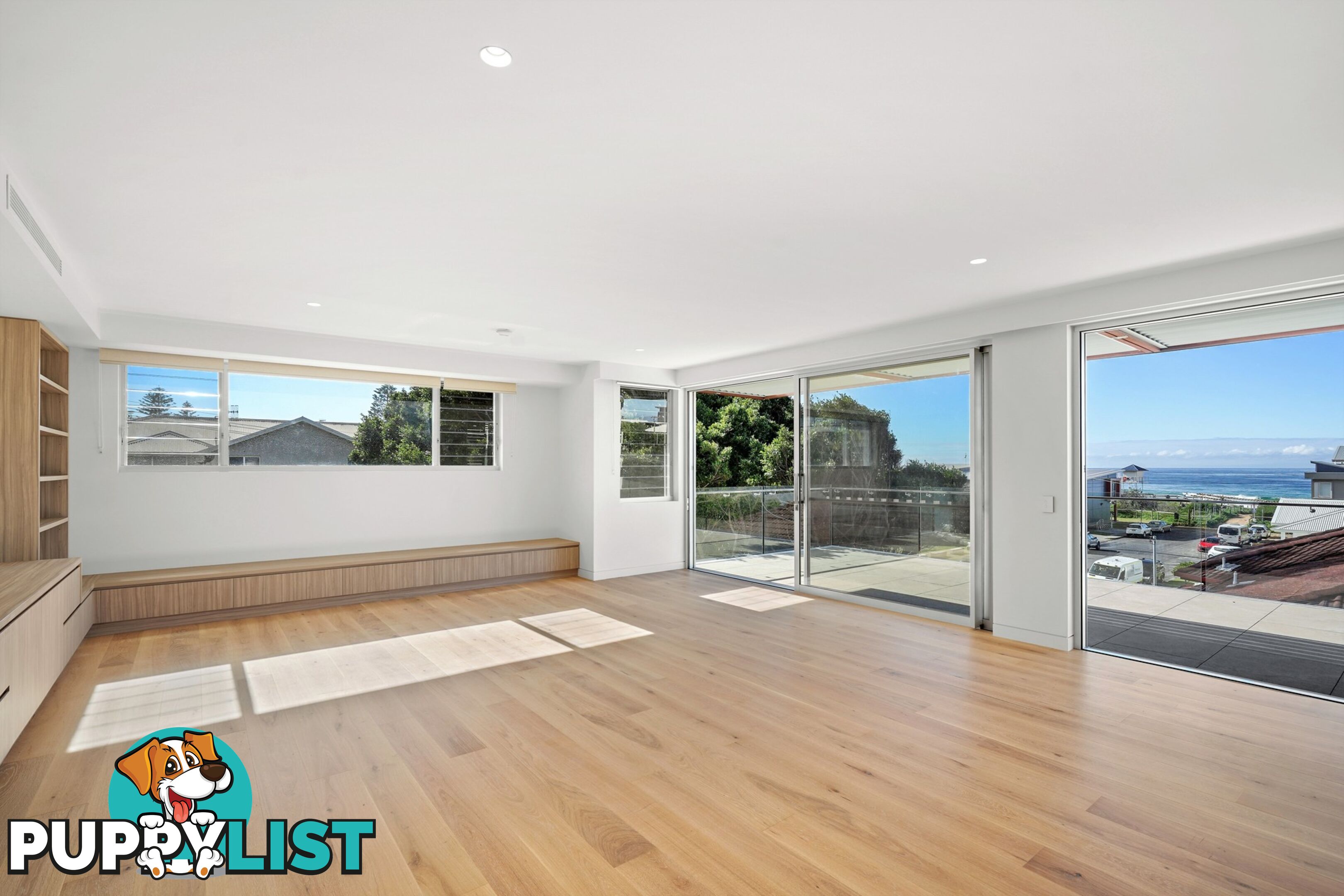 2/127 Ocean View Drive WAMBERAL NSW 2260