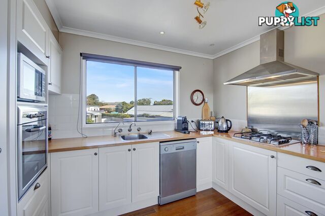 11 Marina Drive PAYNESVILLE VIC 3880