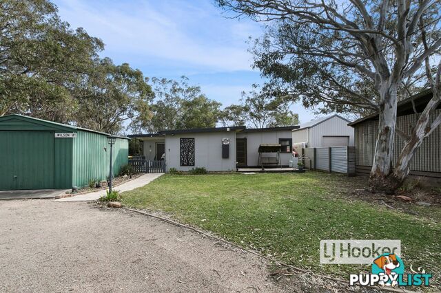 32 Fourth Avenue RAYMOND ISLAND VIC 3880