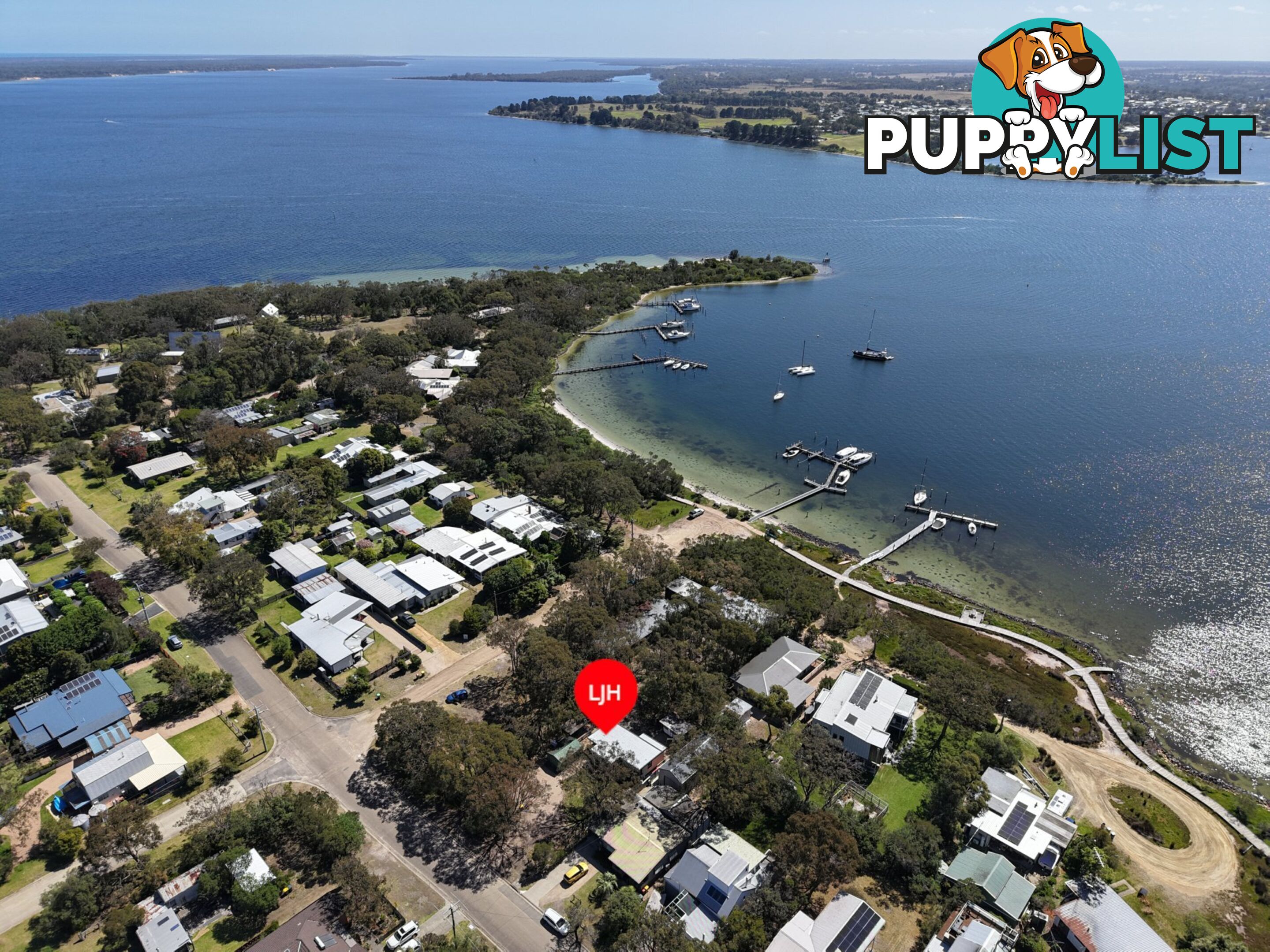 32 Fourth Avenue RAYMOND ISLAND VIC 3880