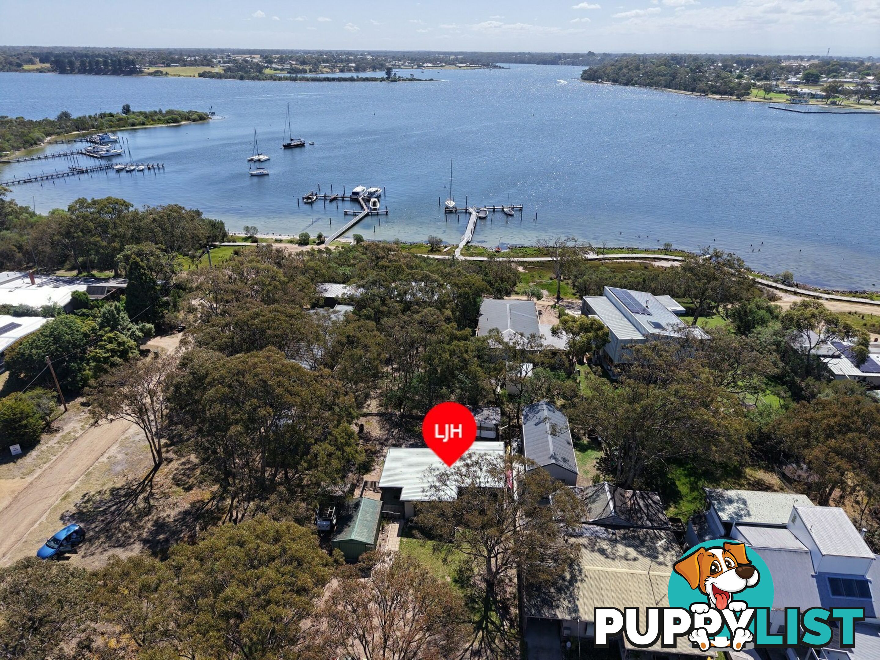 32 Fourth Avenue RAYMOND ISLAND VIC 3880