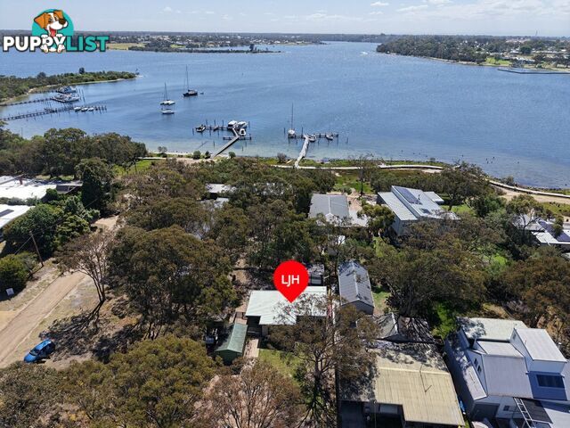 32 Fourth Avenue RAYMOND ISLAND VIC 3880